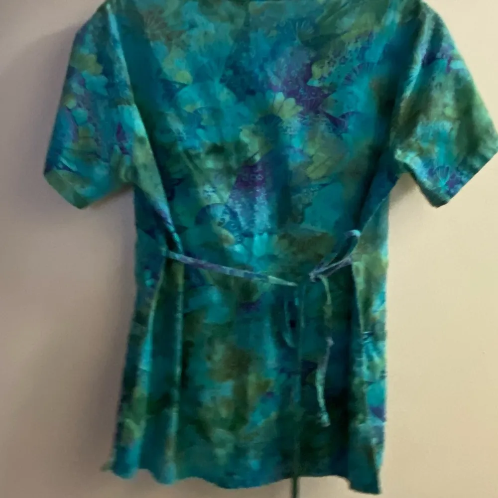 Los Angeles Rose Inc Womens Scrub Smock Top Shirt L Large Blue Green Print - Image 5