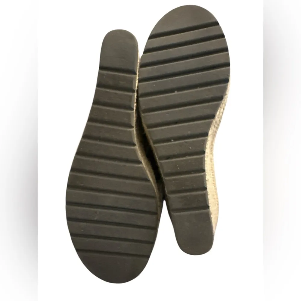 Toms Womens size 9 M Faux Leather snake print wedges mules - Image 8