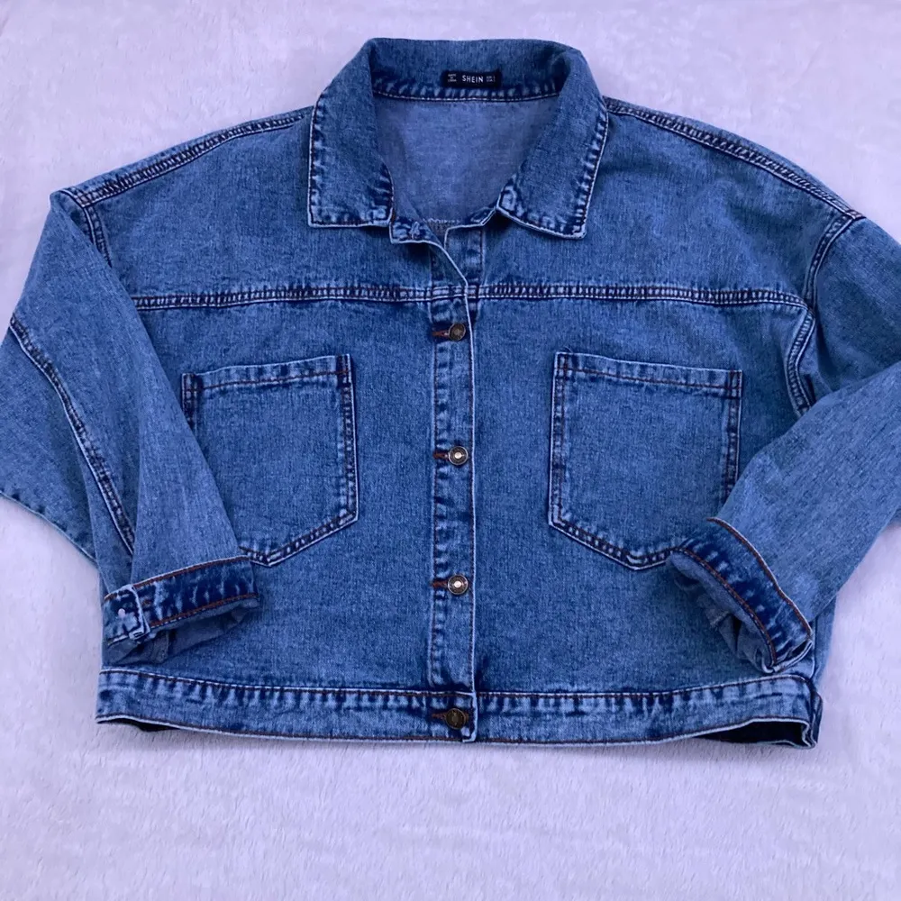 Double Pocket Button Front Denim Jacket - Image 2