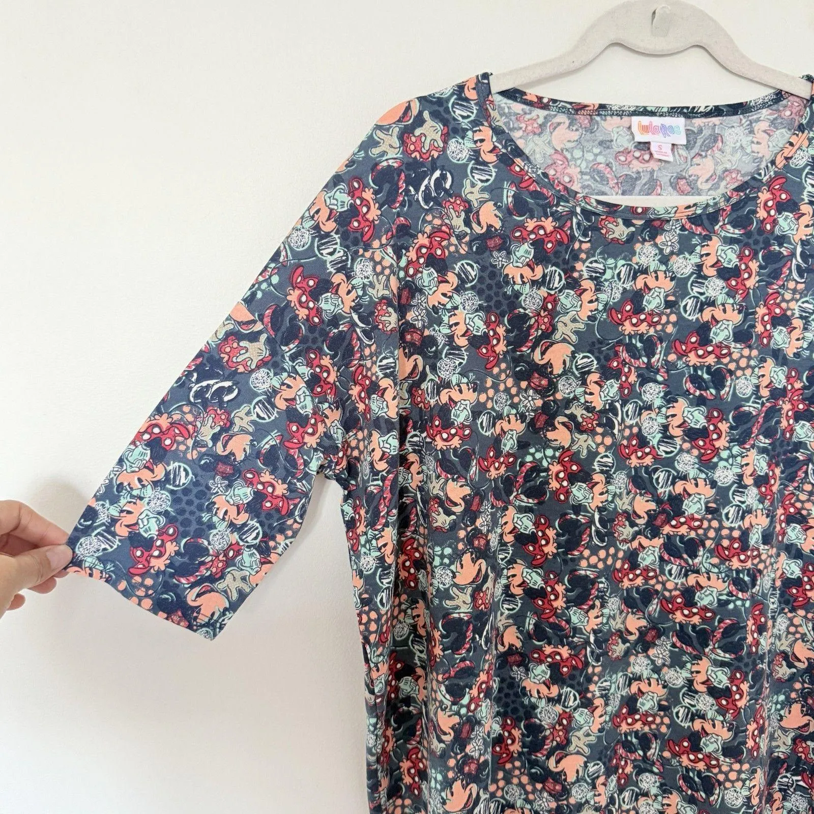Lularoe Irma Disney Minnie Print Elbow Lenght Sleeve Hi Low Oversized Top S - Image 3