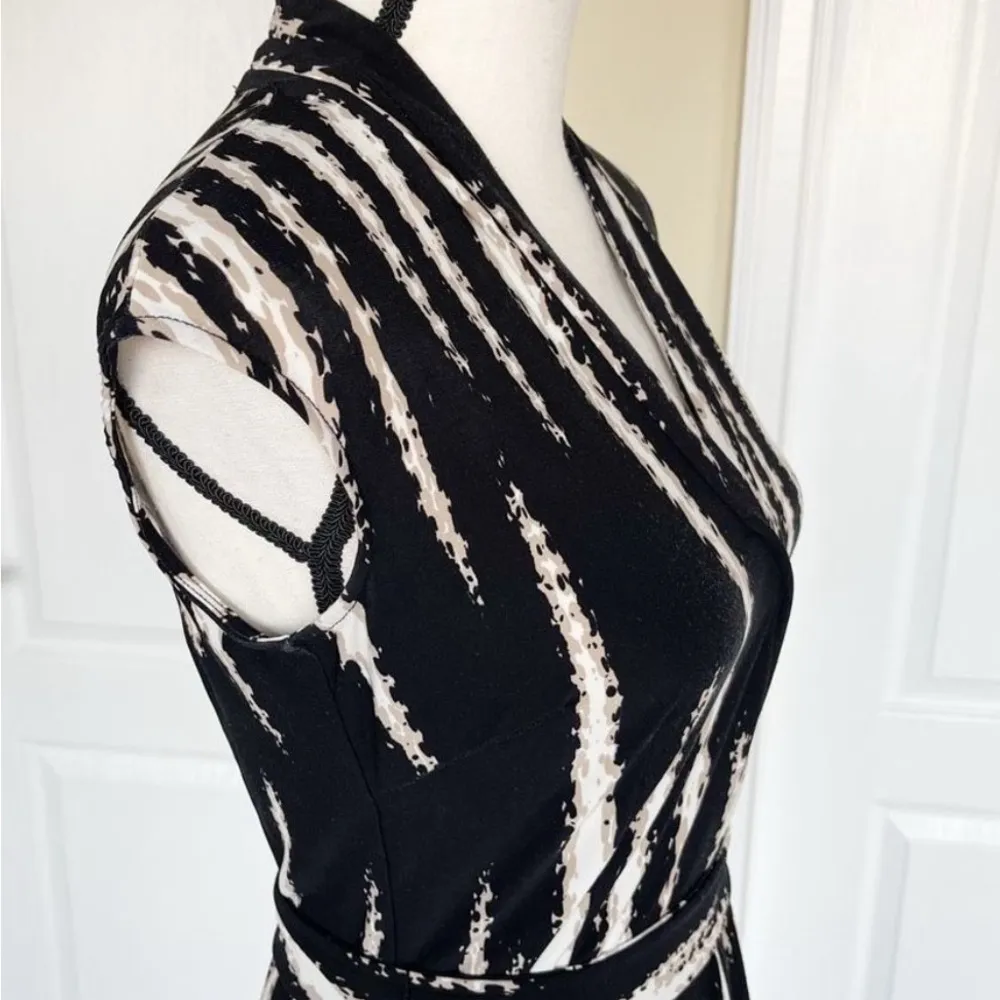 Dana Buchman stylish belted criss cross front v-neck dress tunic - Image 5