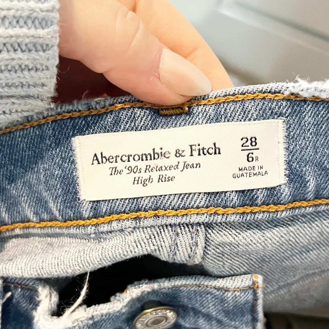 Abercrombie The 90's Relaxed Straight Leg Jeans High Rise Blue 6 / 28 - Image 2