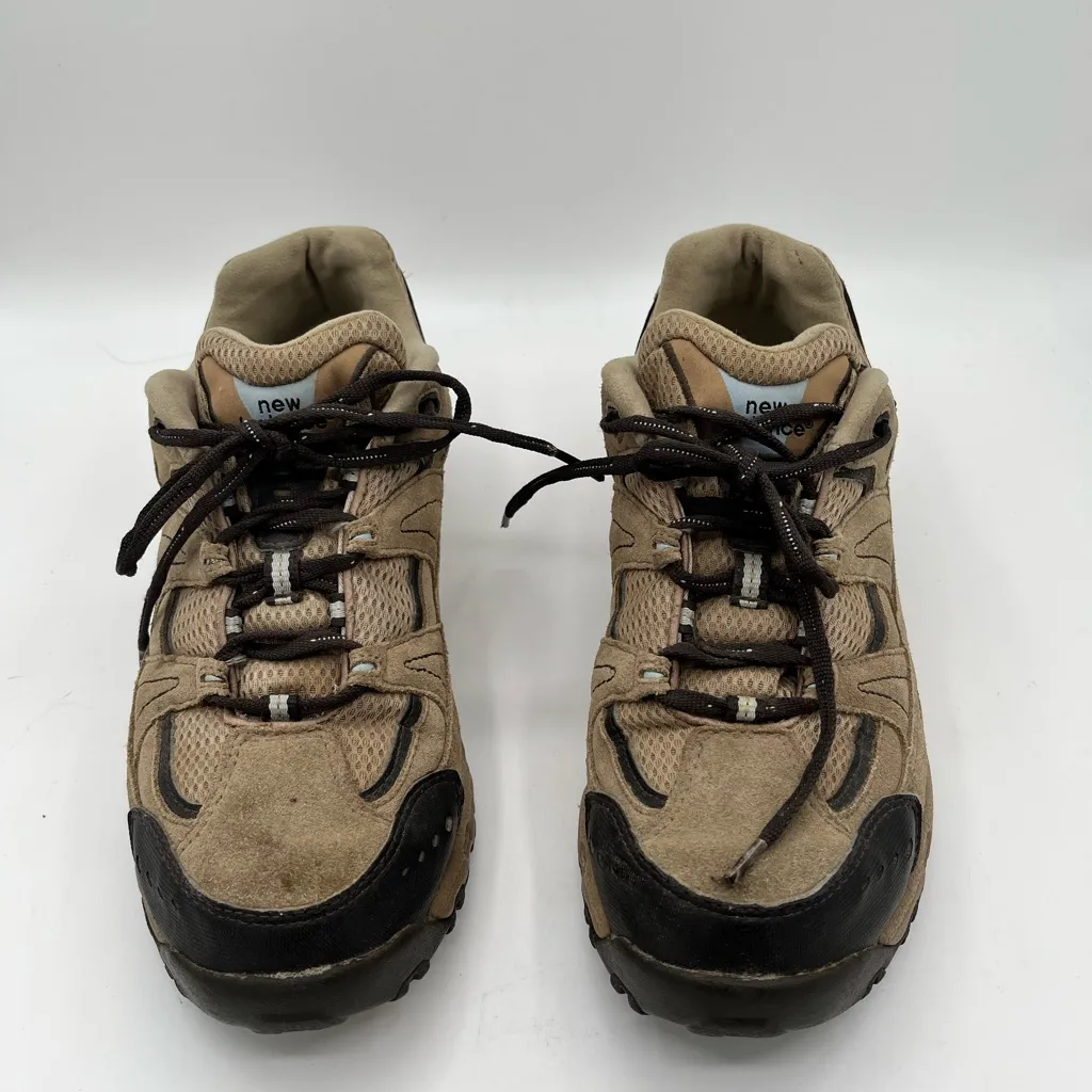 New Balance Beige and Black Athletic Shoes - Image 2