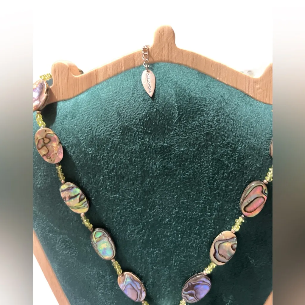 Coldwater Creek Lg SSilver/ Abalone Shell Peridot Bead Statement Chunky Necklace - Image 3