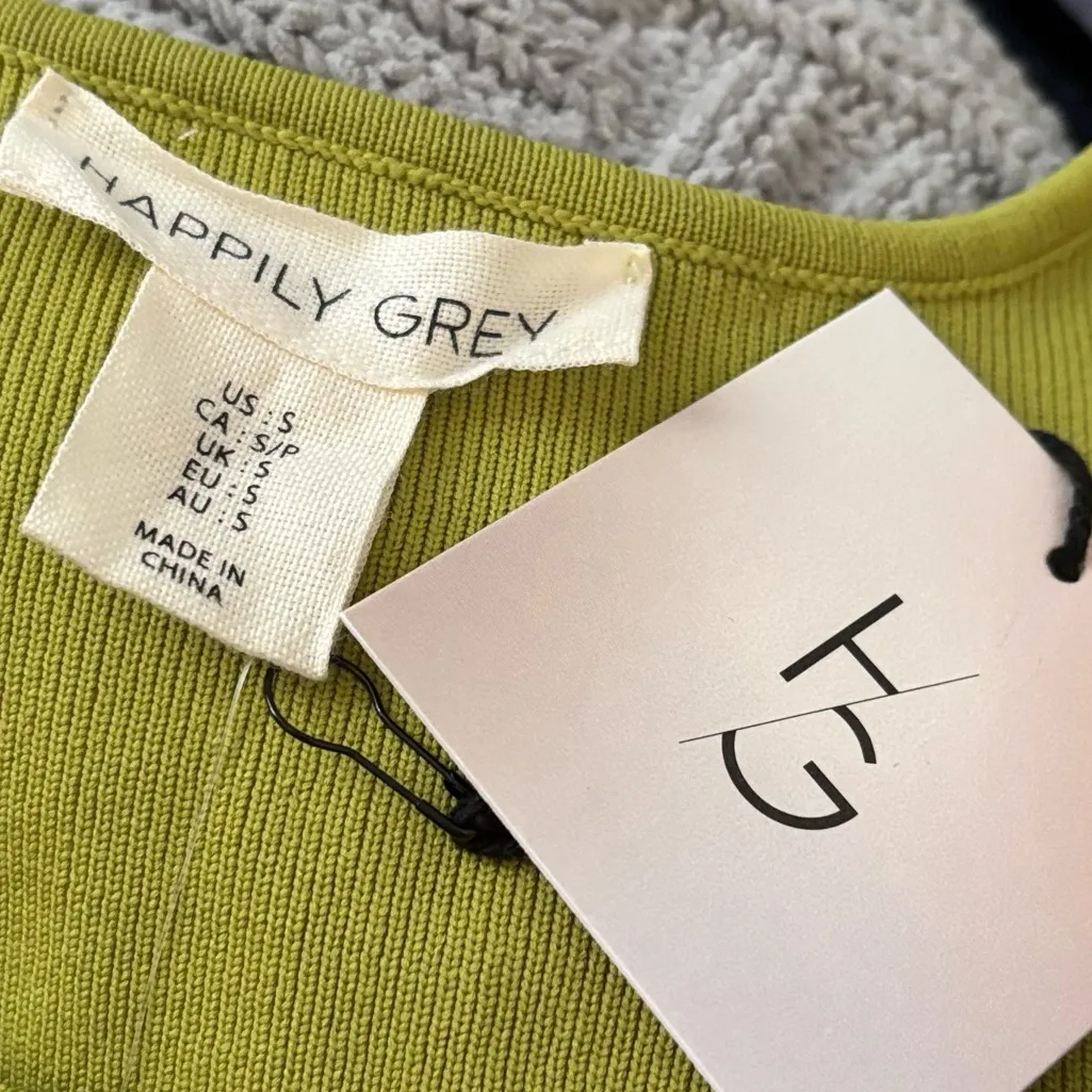 HAPPILY GREY Green Ribbed Cropped Top - Image 7