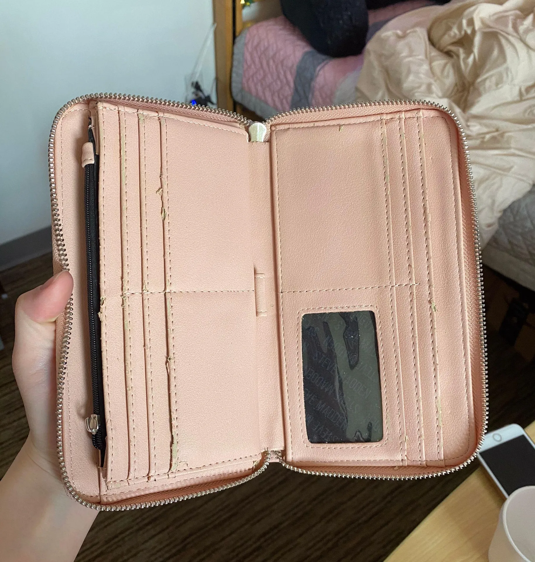 Steve Madden Light Pink Wallet - Image 4