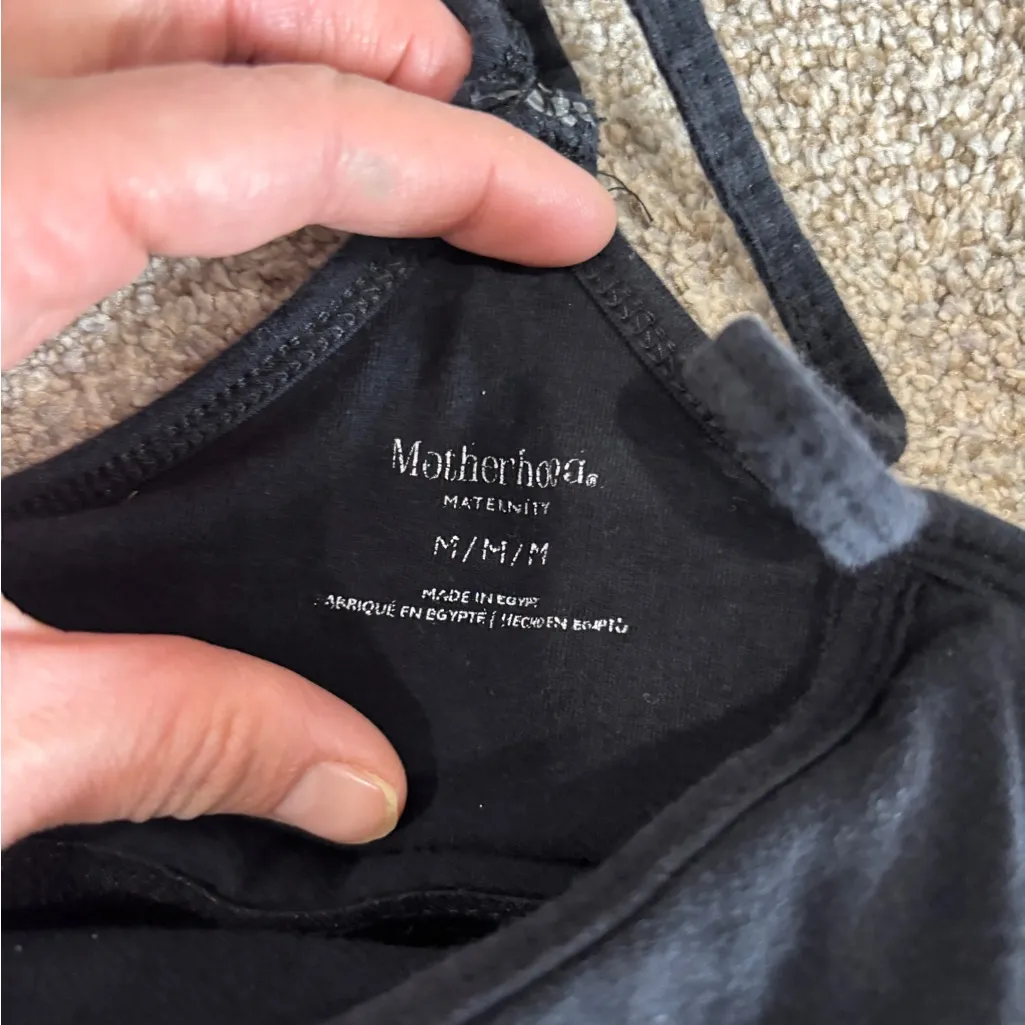 Motherhood Maternity medium maternity racerback tank tops camis built in bra - Image 4