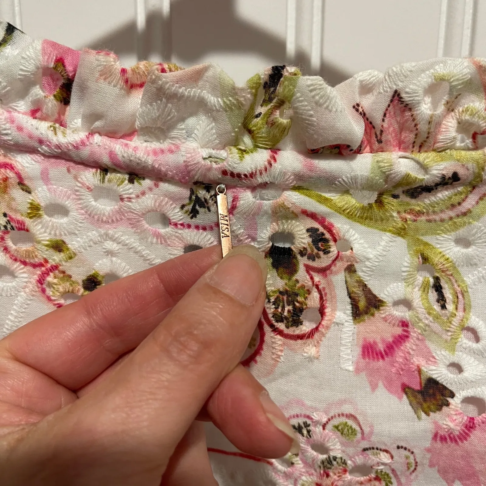 MISA Los Angeles Embroidered Eyelet Ruffle Tiered Dress Pink Floral Medium - Image 5