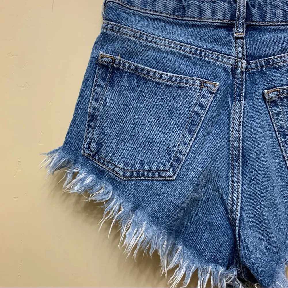EUC Topshop Kiri High Rise Frayed Hem Blue Denim Shorts Size 8 - Image 9