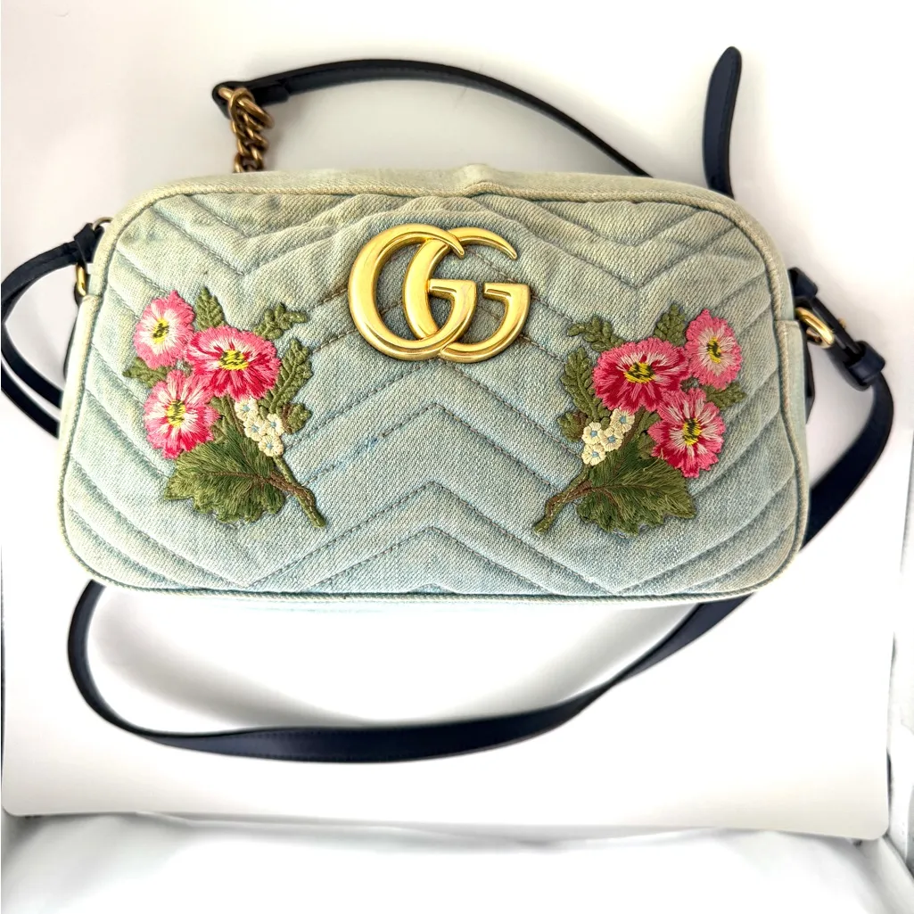 Gucci GG DENIM Marmont Camera Bag with floral embroidery and interior - Image 3