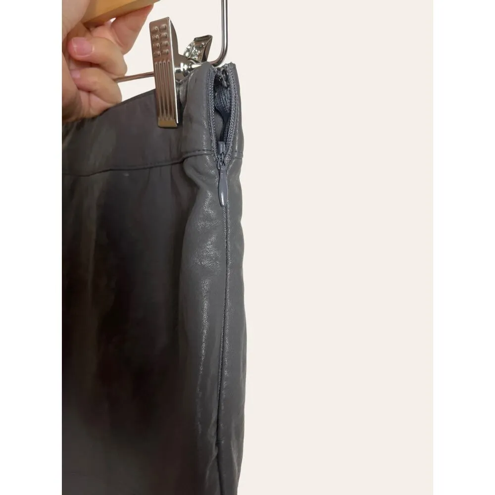 SEEK The Label Gray Faux Leather Mini Skirt Size Small - Image 2