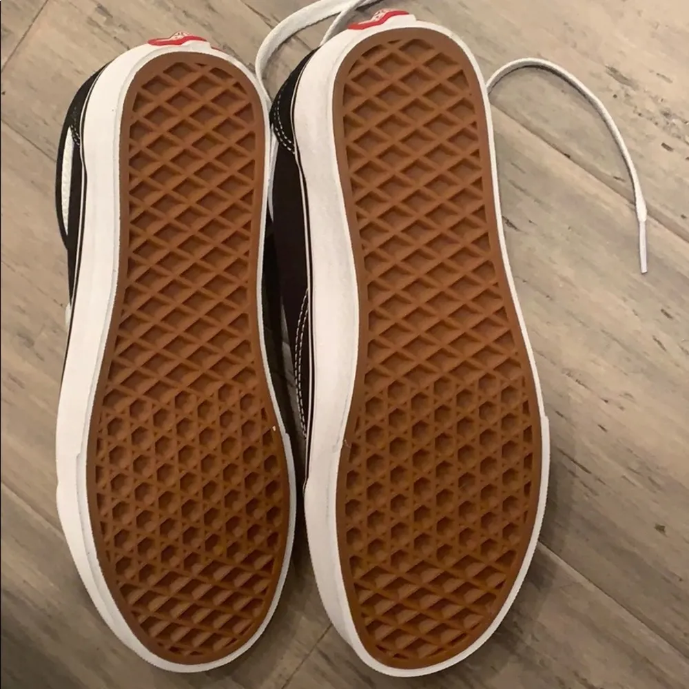 Brand New Vans sneakers size 6.5 black - Image 4