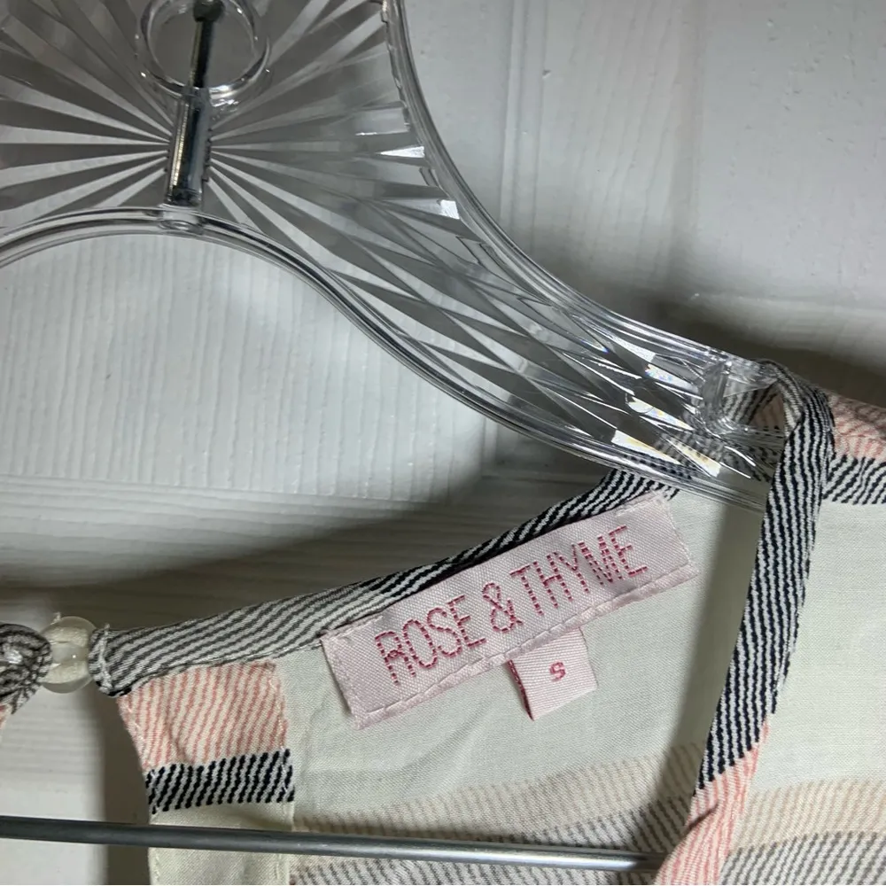 Rose & Thyme  Multicolor Striped Short Sleeve Blouse Small - Image 3