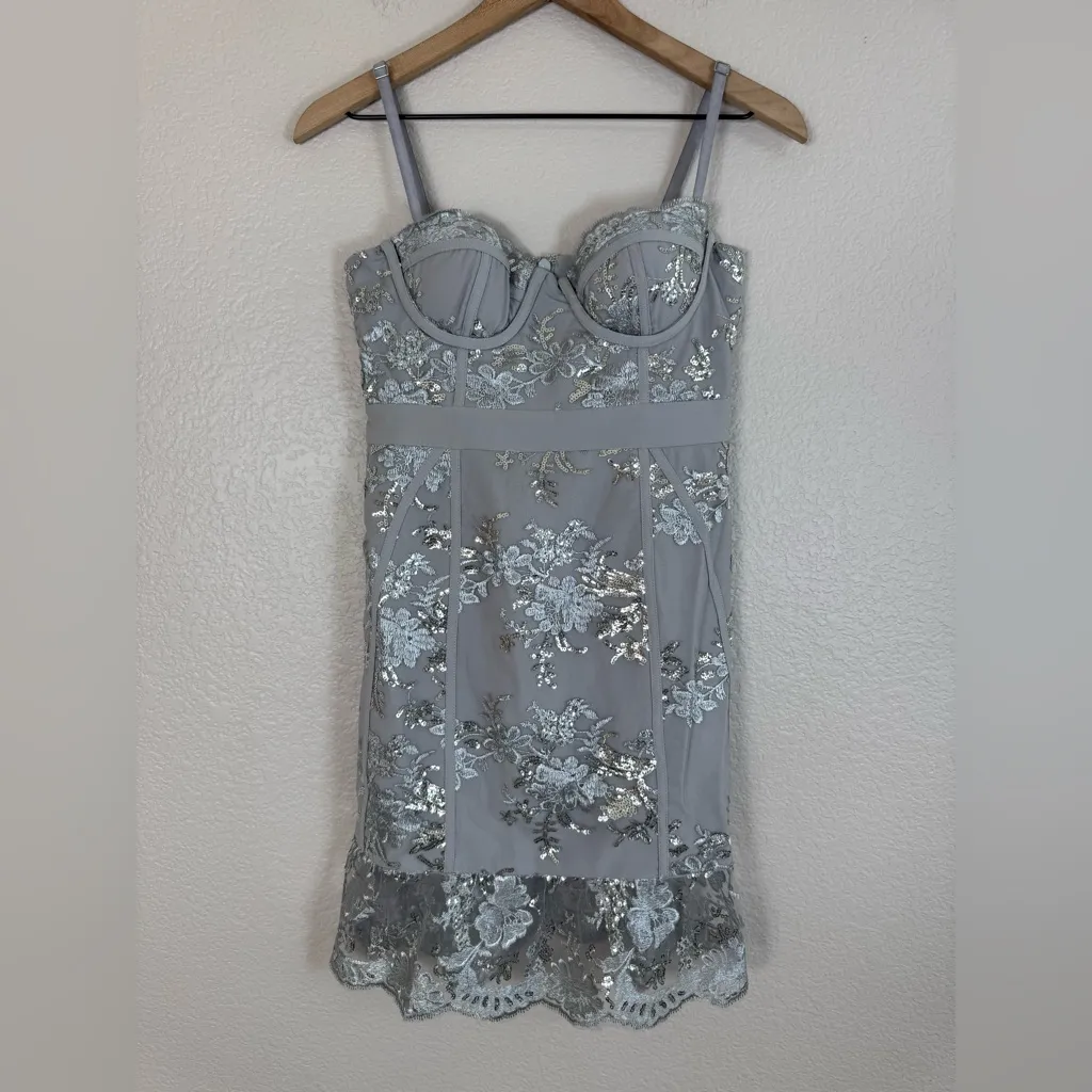 X by NBD Revolve Harper Lace Mini Sequin Dress in Silver size XS NEW $338 - Image 4