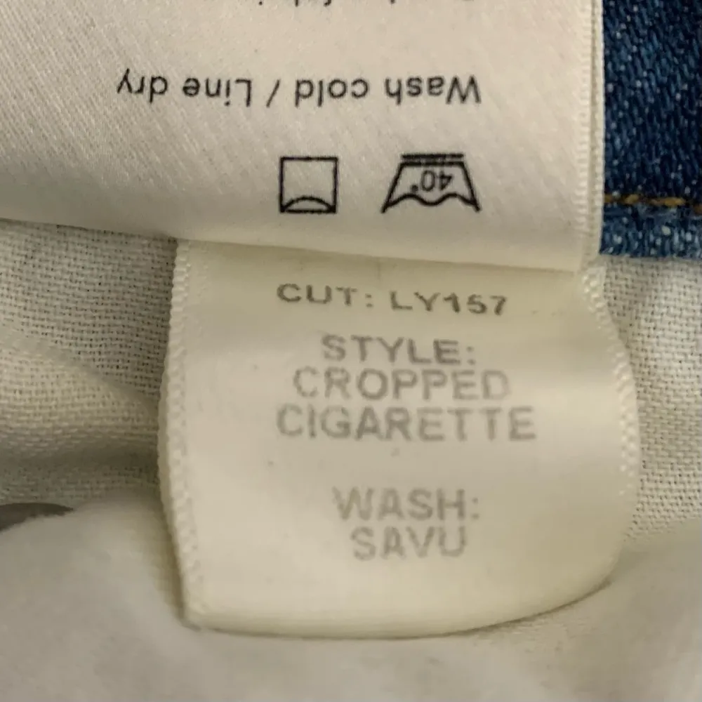 Reformation Cropped Cigarette Distressed in Savu Wash Jeans Size 25 - Image 3