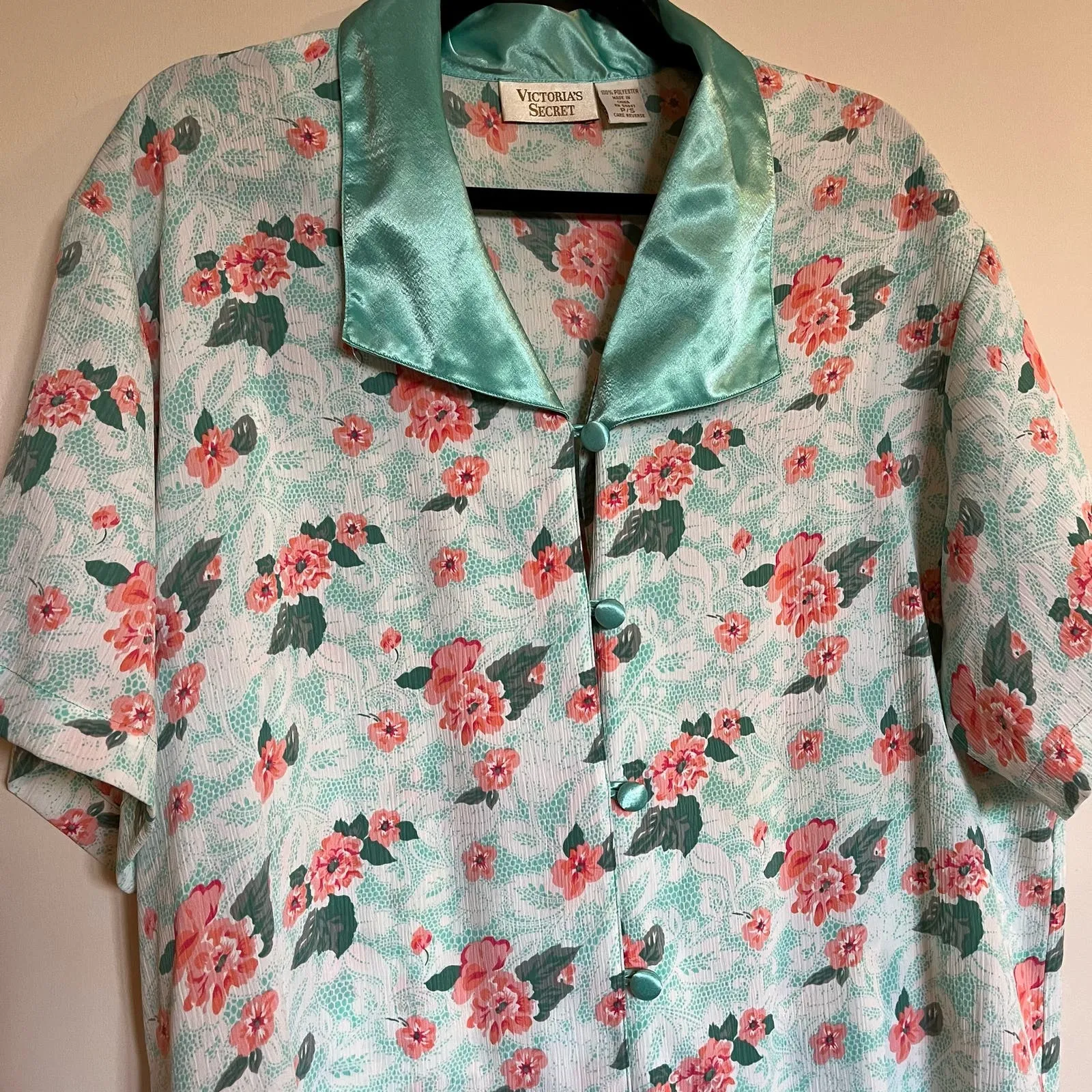 Vintage Victoria's Secret Gold Label Pajama Shirt Robe Button Front Floral Small - Image 3