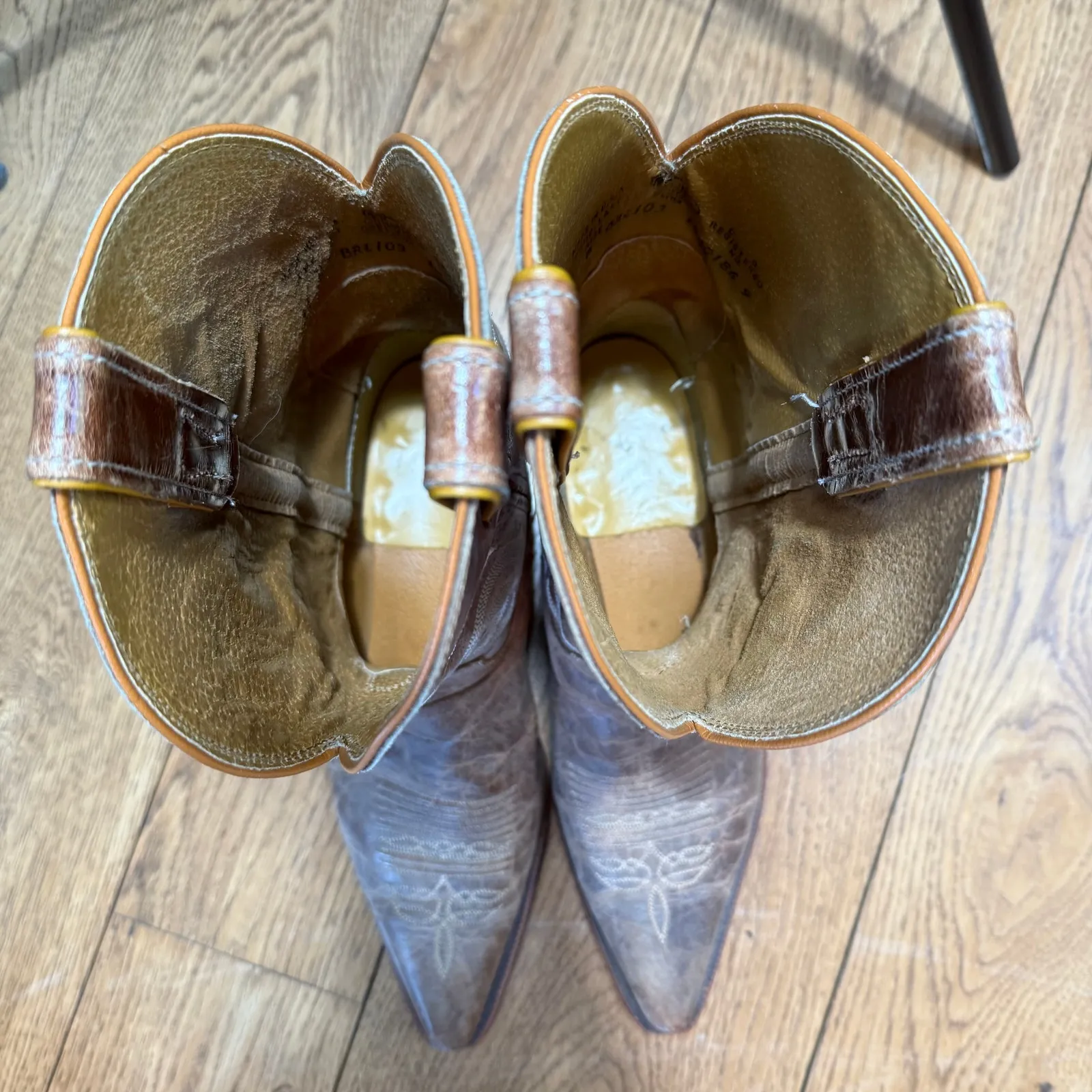 Justin 11” Bent Rail Western Boots, Puma Tan SZ 11 Western Cowgirl Ranch Patina - Image 8