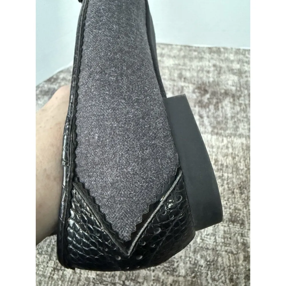 Adrienne Vittadini Black Pointed Flat Size 11 Gray Felt With Black Bow - EUC!! - Image 6