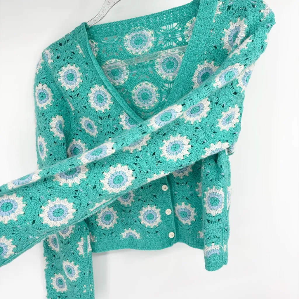 Crochet Knitted Long Sleeve Floral Cardigan Sweater Teal Crop Size Small Green - Image 5