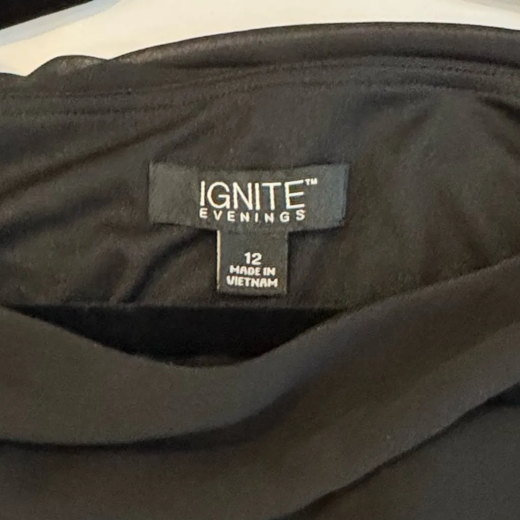 Ignite Evenings Black Chiffon Overlay Dress 12 Mother of the Bride Formal - Image 7