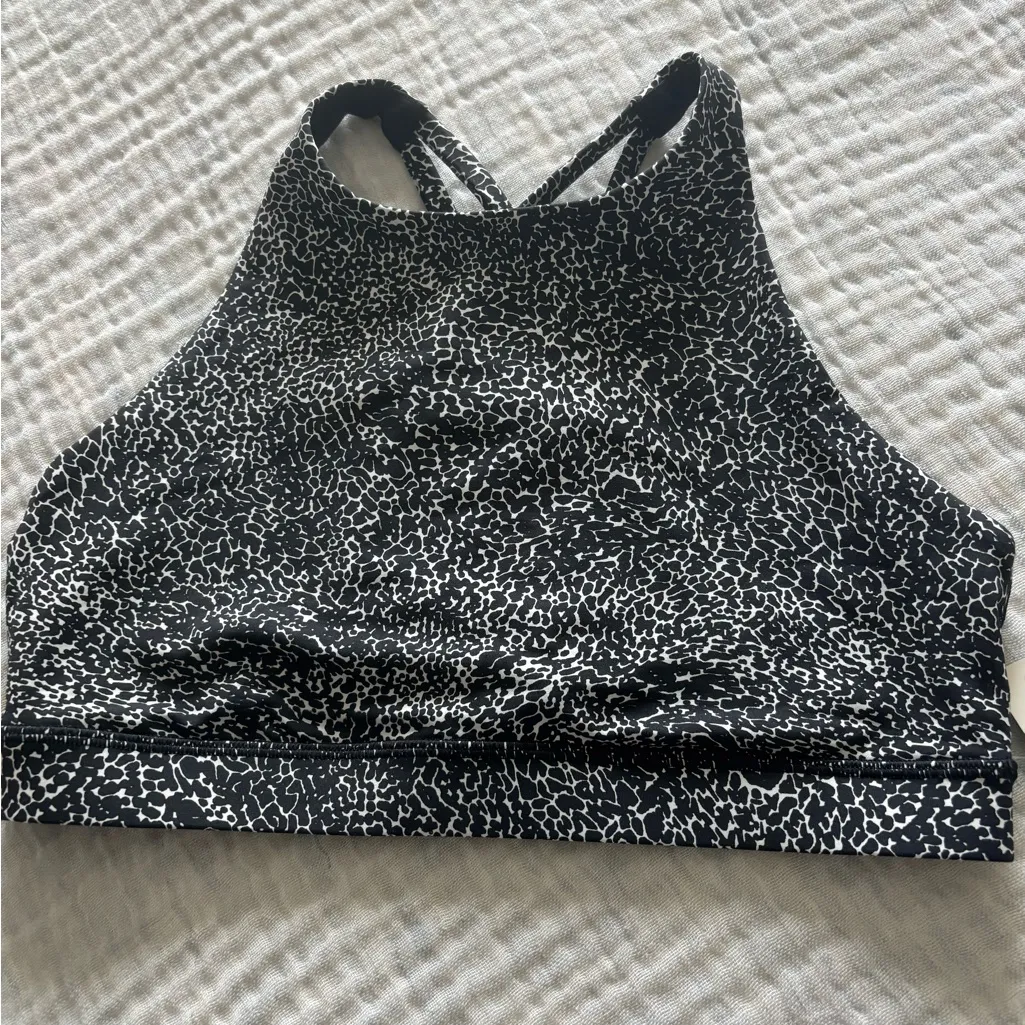 Lululemon energy‎ bra high neck size 10 NWT - Image 8