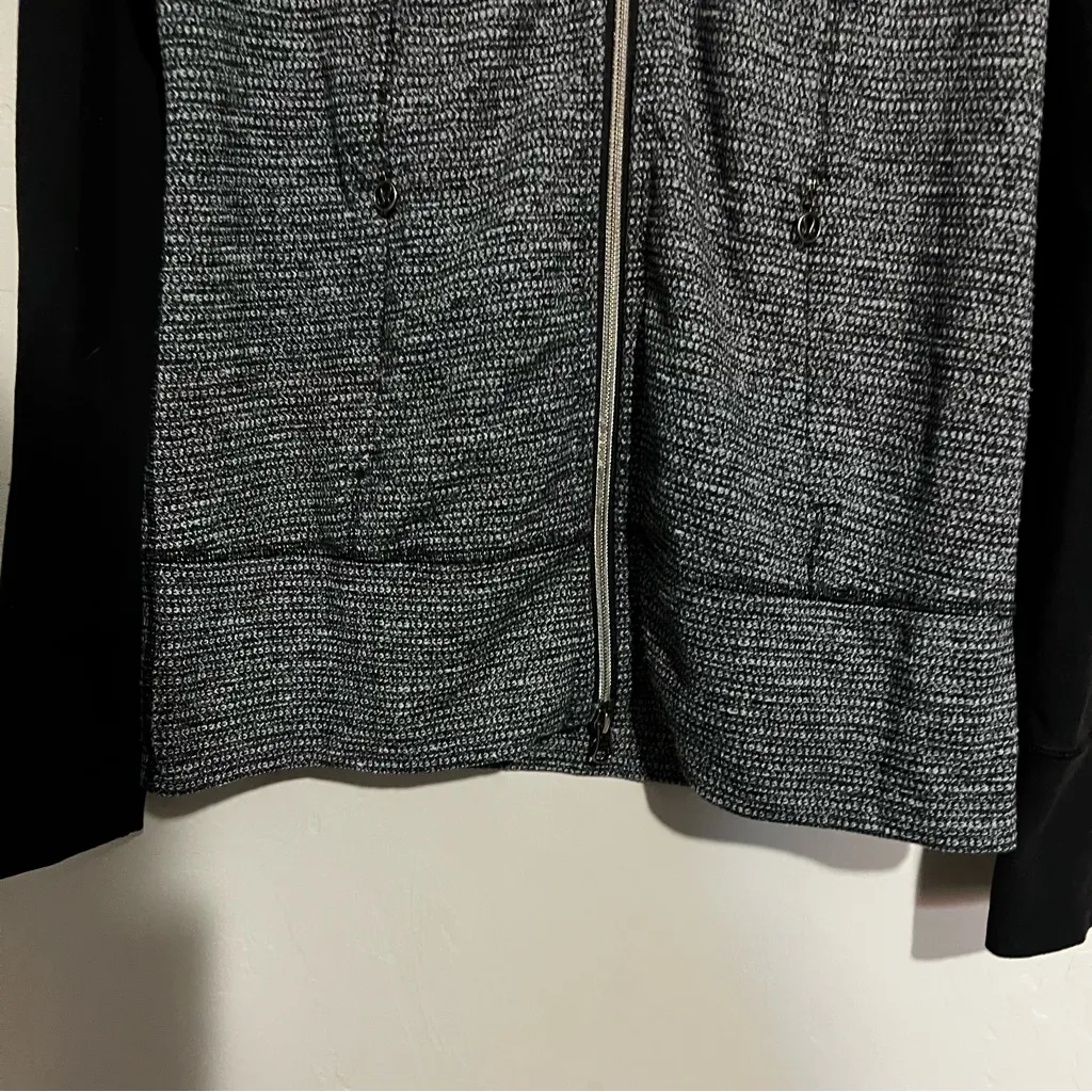 Daily Yoga Practice Gray and Black Zip-Up Jacket - Image 6