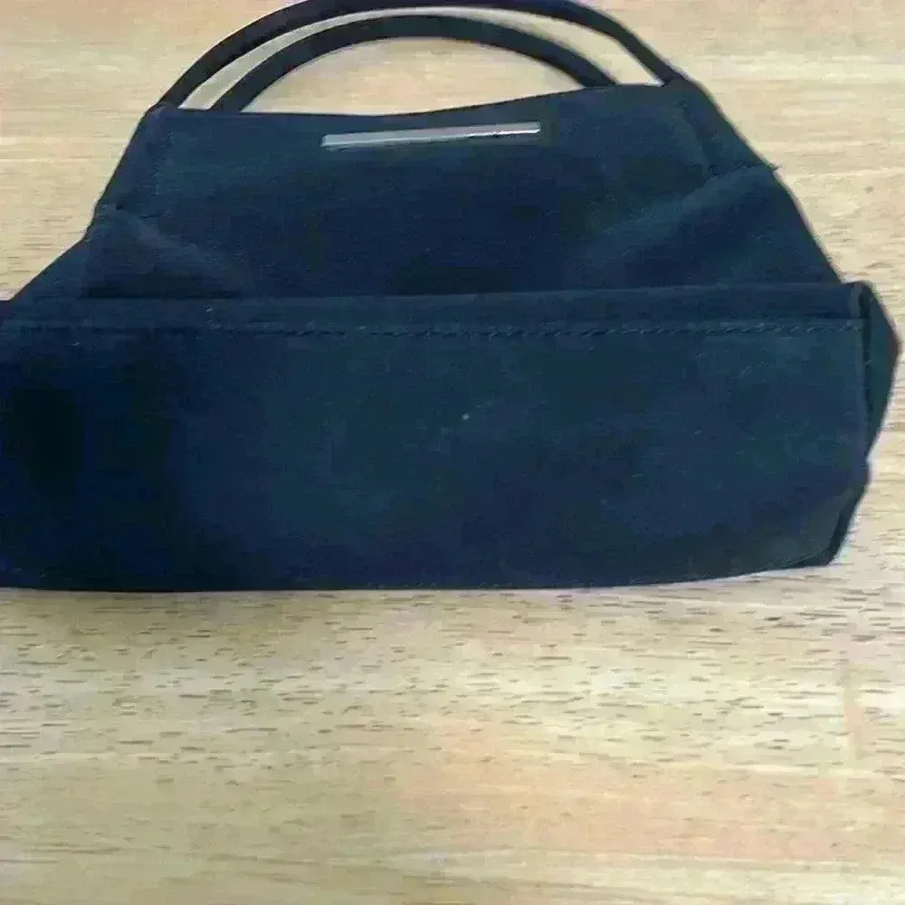 YKK Guess handbag - Image 3