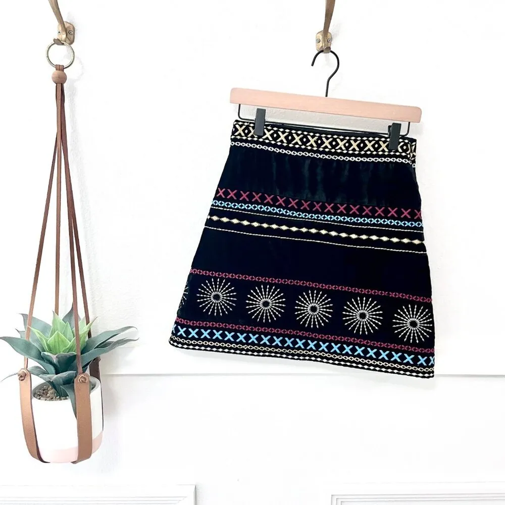 Dodo Bar Or Liya Skirt Black Velvet Embroidered Size 42 - Image 2