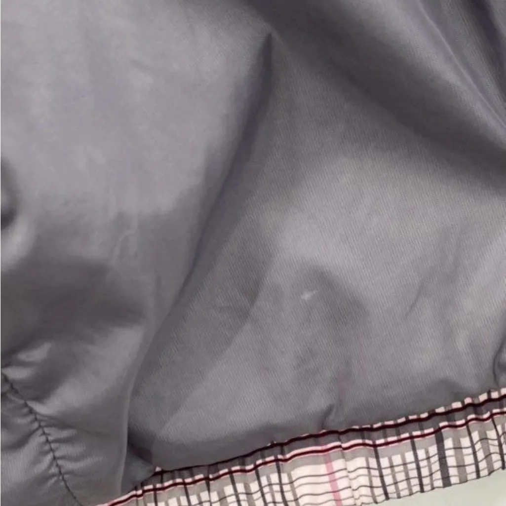 The North Face Women's Plaid Puffer Jacket Medium - Image 8