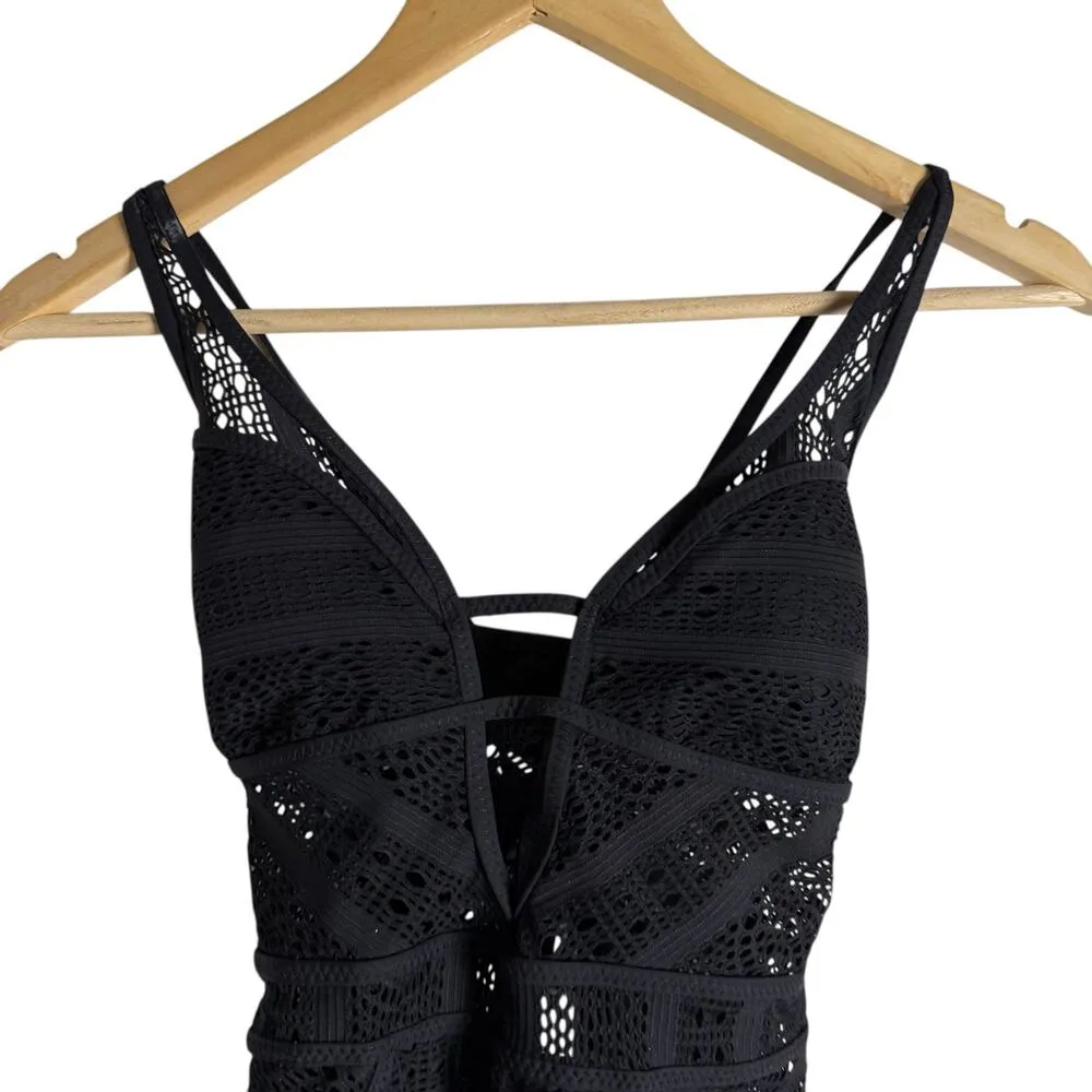 Becca Rebecca Virtue Color Play Black Crochet Plunge One-Piece Swimsuit Size M - Image 4