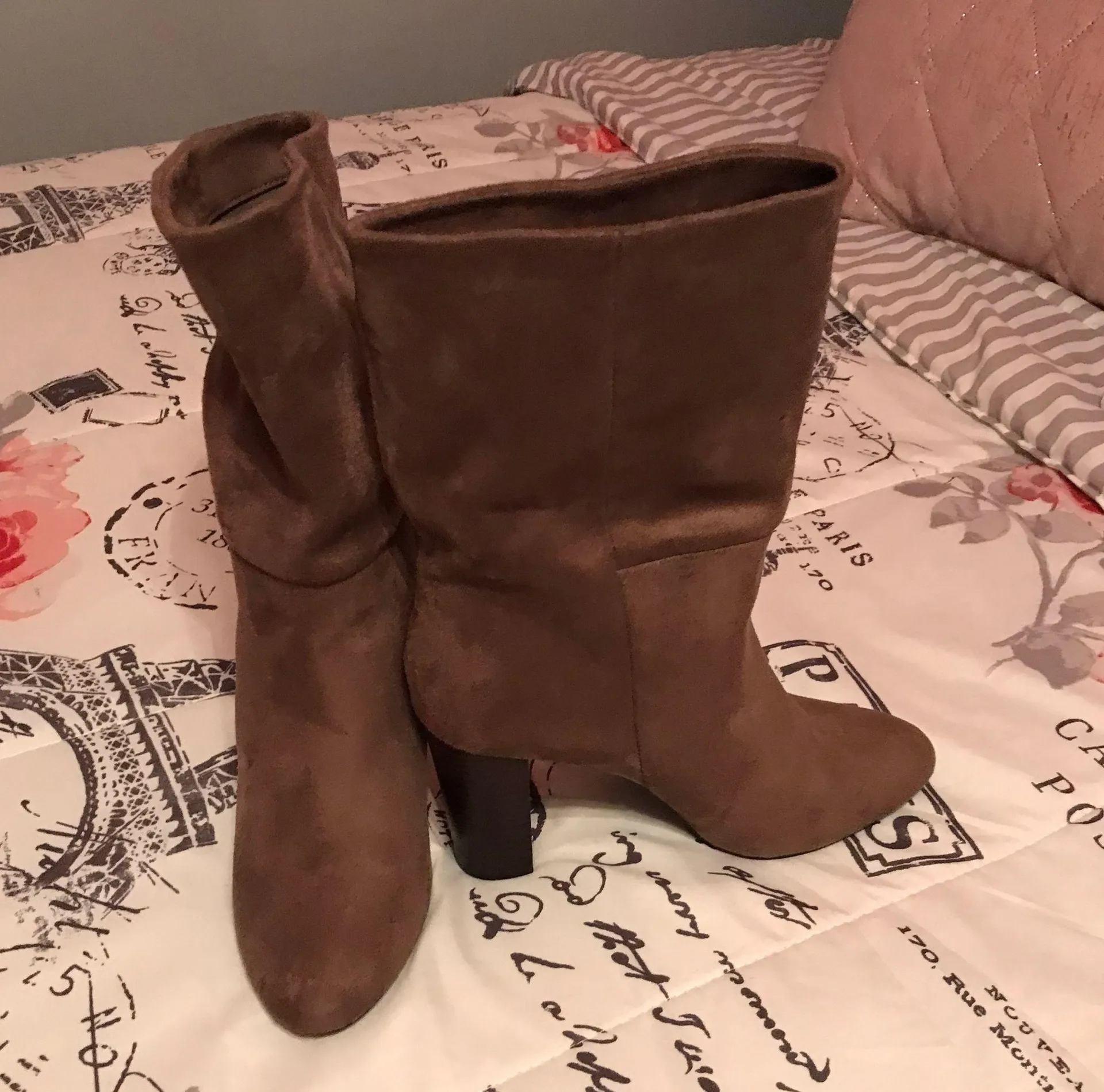 Boutique Booties Size 8 - Image 2