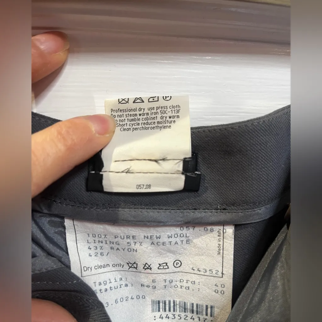 Giorgio Armani dress pants Gray 100% Pure New Wool Made in Italy Size 40 Small - Image 10