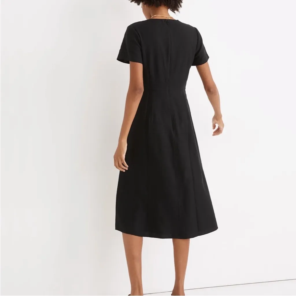 Madewell Linen-blend button-wrap midi dress in Black - Image 2