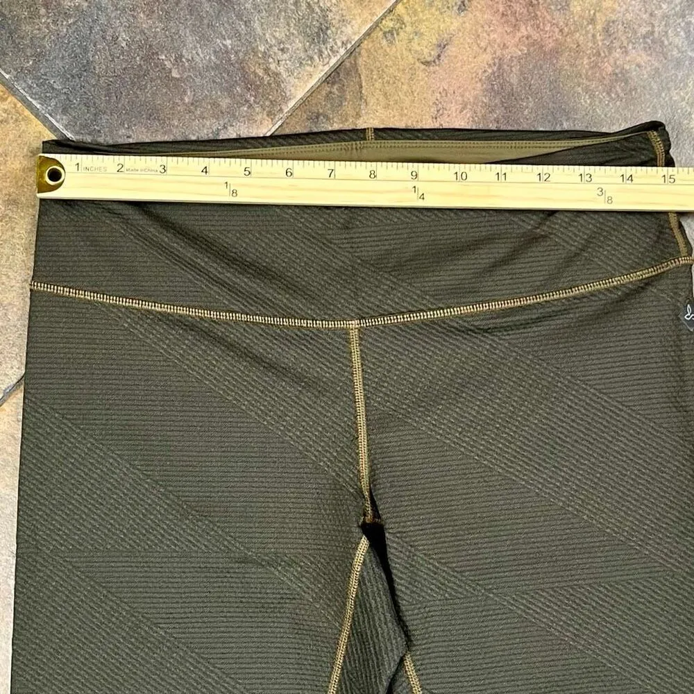 prAna Misty Capri Mid Rise Equinox Hiking Athletic Yoga Leggings Large - Image 2
