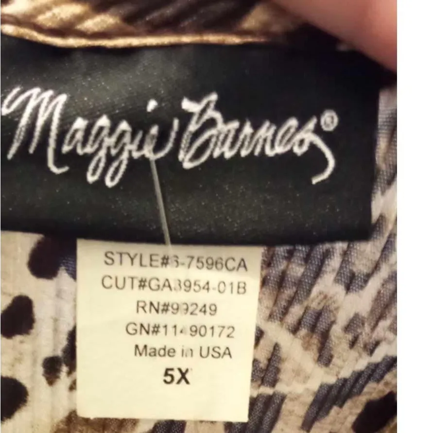 Maggie Barnes Women's 5X Animal Print Kaftan Tunic Top Gold D Ring Accent - Image 5