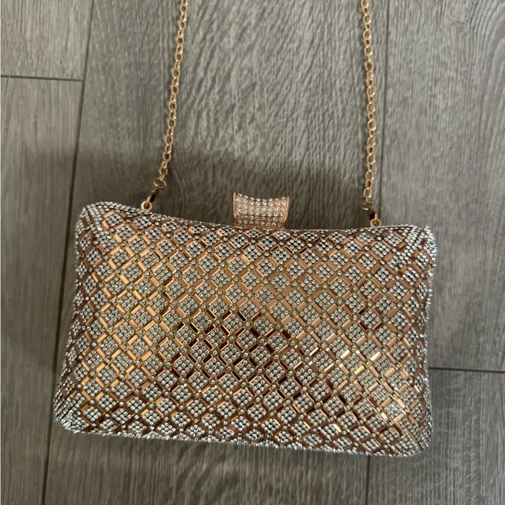 Boutique Alessia Sparkling Stone Chained Evening Purse - Image 6