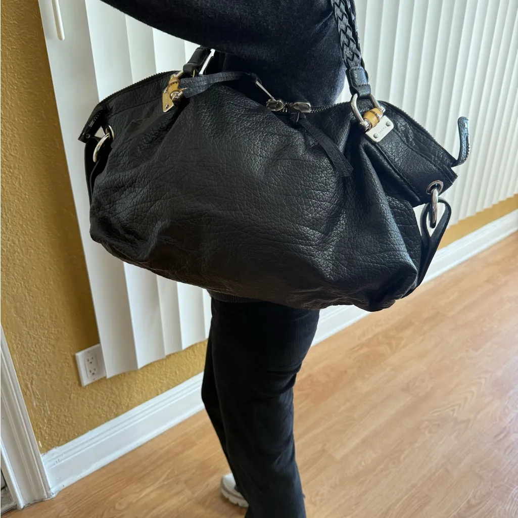 Authentic Gucci Black Large Leather Bamboo Bar Tote/Shoulder Bag - Image 16