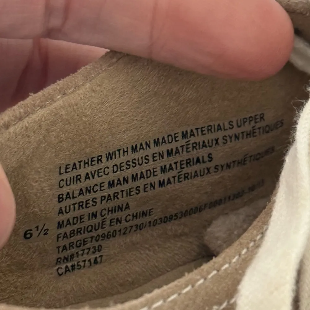 Merona Beige Suede Leather Casual Lace Up Sneaker - Size 6.5 - Image 7