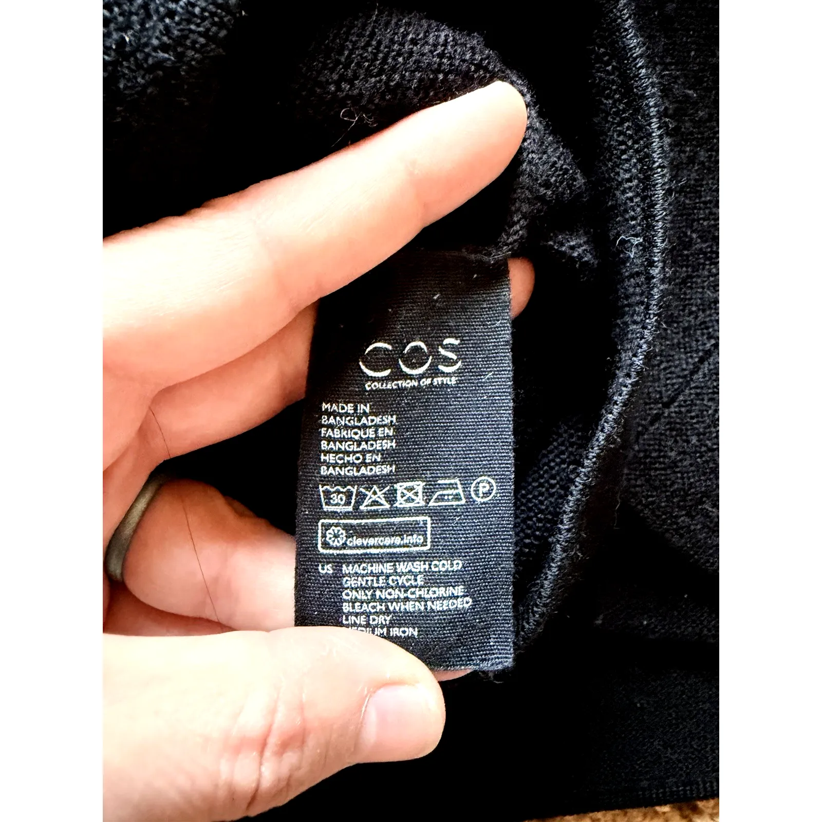 COS Classic Black Merino Wool Knit Pullover Sweater Top Shirt Pockets Medium - Image 4