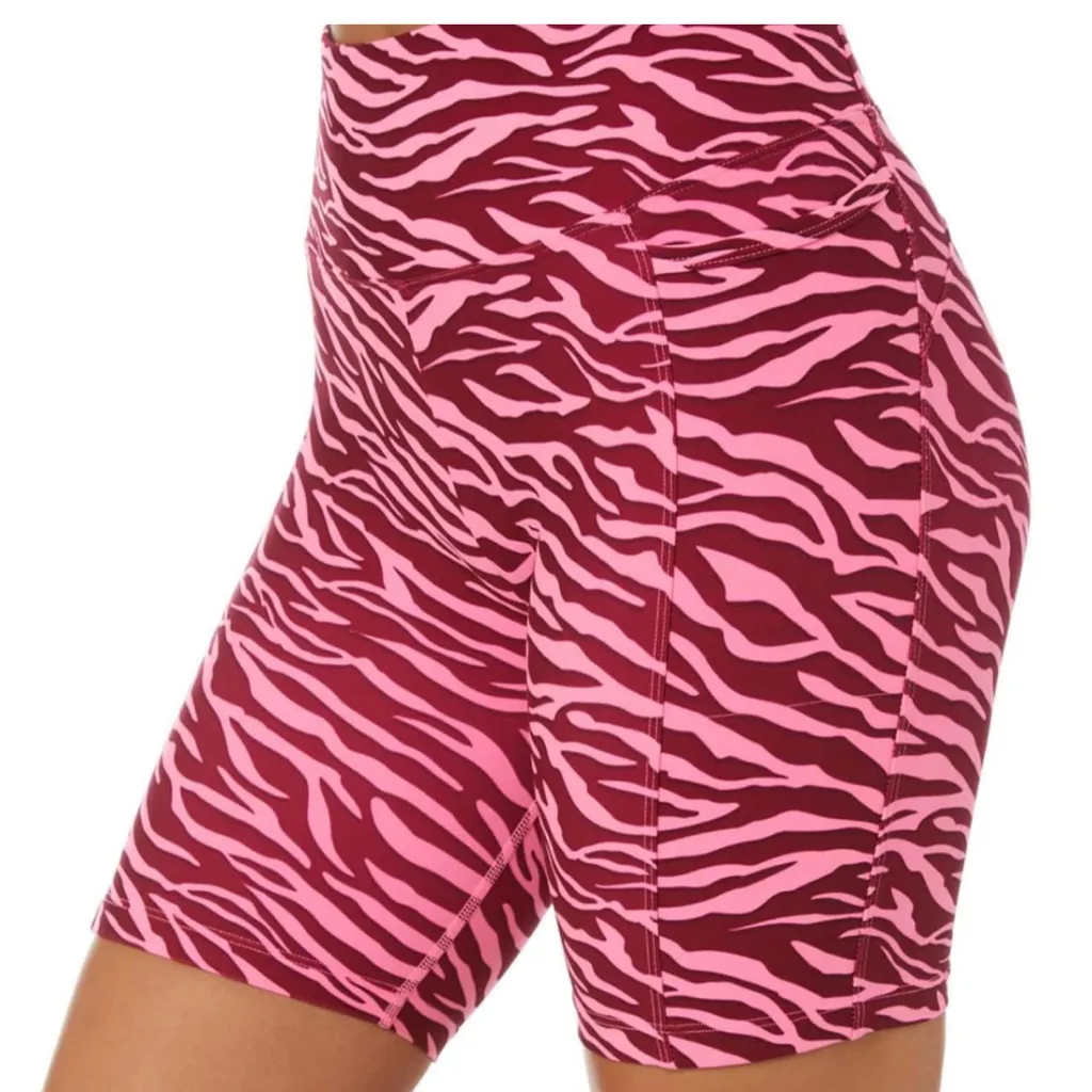 Lorna Jane activewear set animal print - Image 8