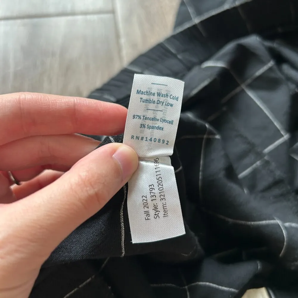 Marine Layer Women's Allison Tencel Pant in Black Windowpane Plaid Tulip Hem M - Image 7