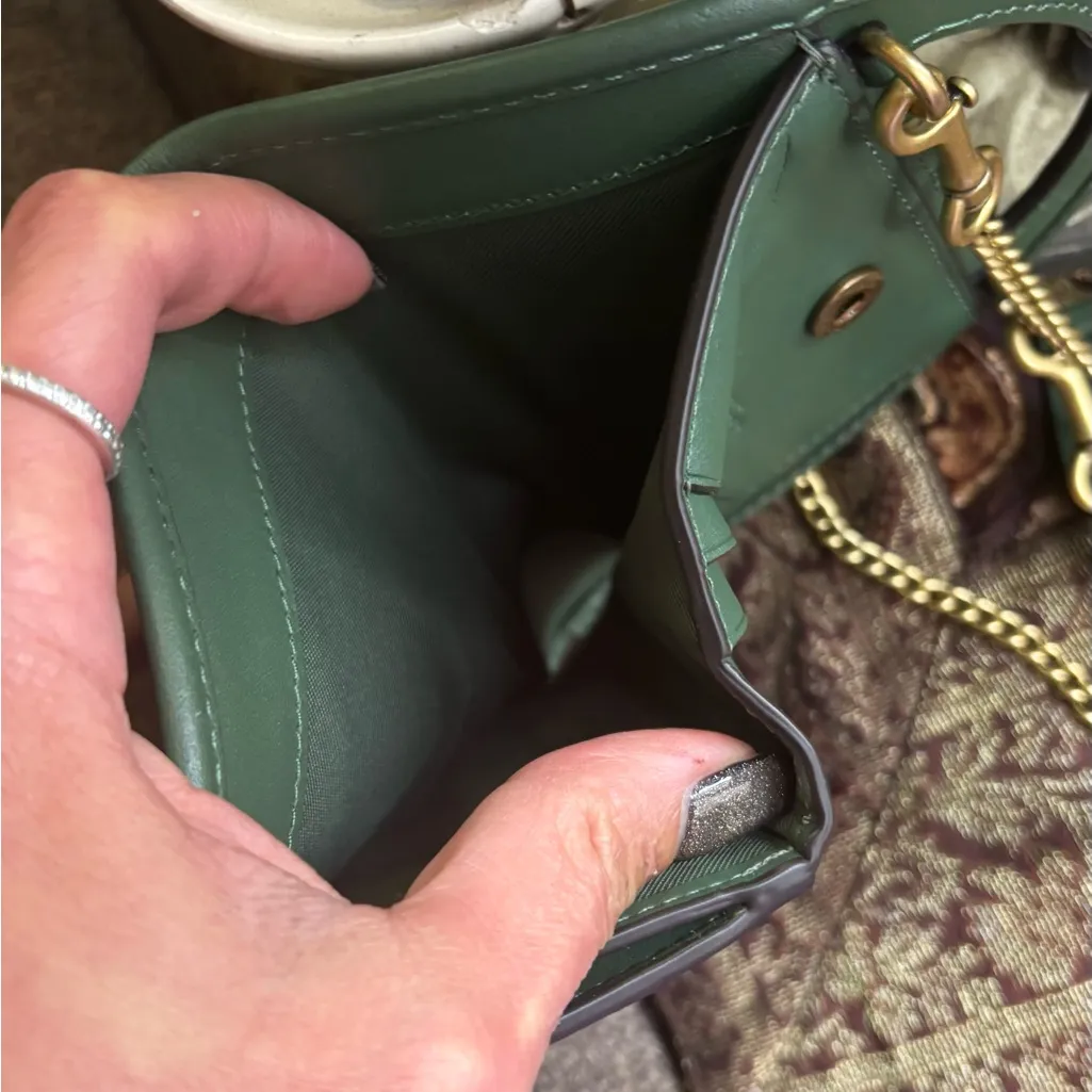 Authentic COACH 1941  Glovetanned leather Chain Shoulder Bag/Wallet/clutch - Image 5