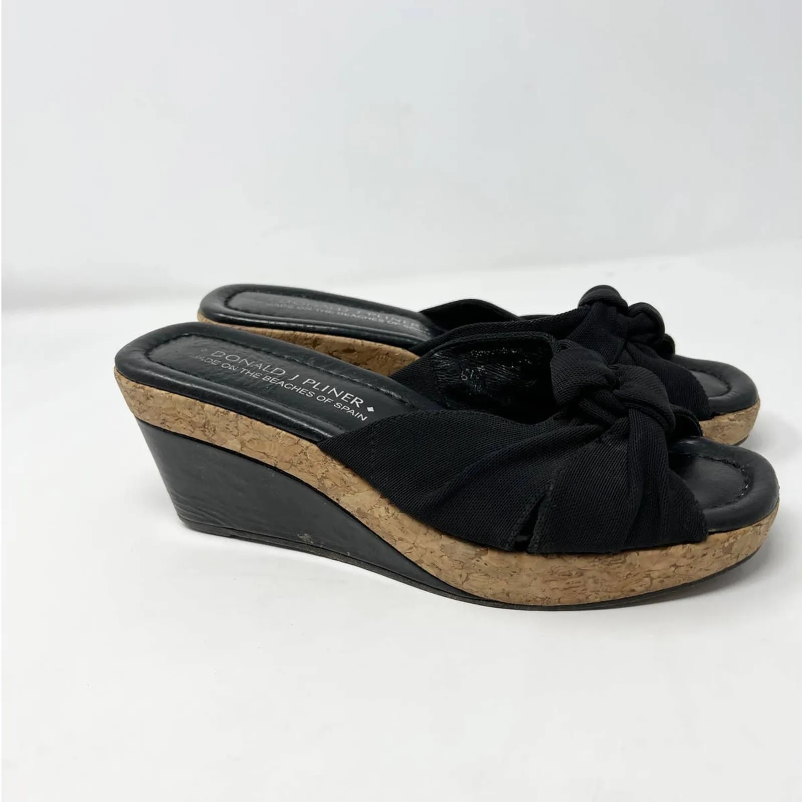 Donald J Pliner Sandal‎ Womens 6.5 Charm Knot Cork Wedge Black Shoe Slip On - Image 2
