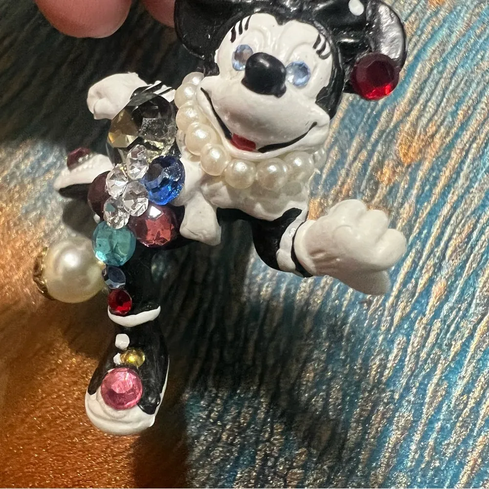 VTG Wendy Gell Mickey and Minnie mouse Whimsical crystal clip On Earrings - Image 3