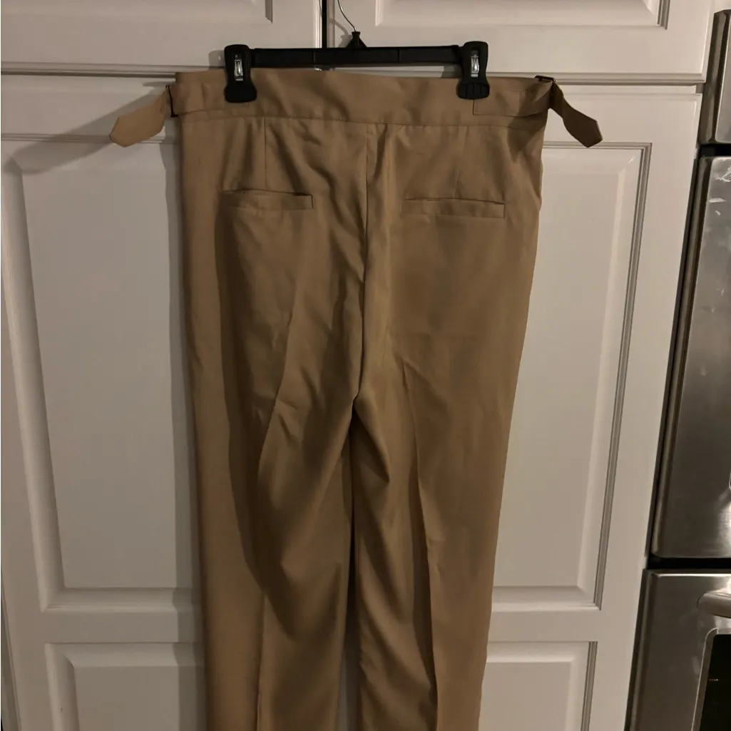 Timeless form tan pants.‎ Buckles on waist. Size 28 - Image 6