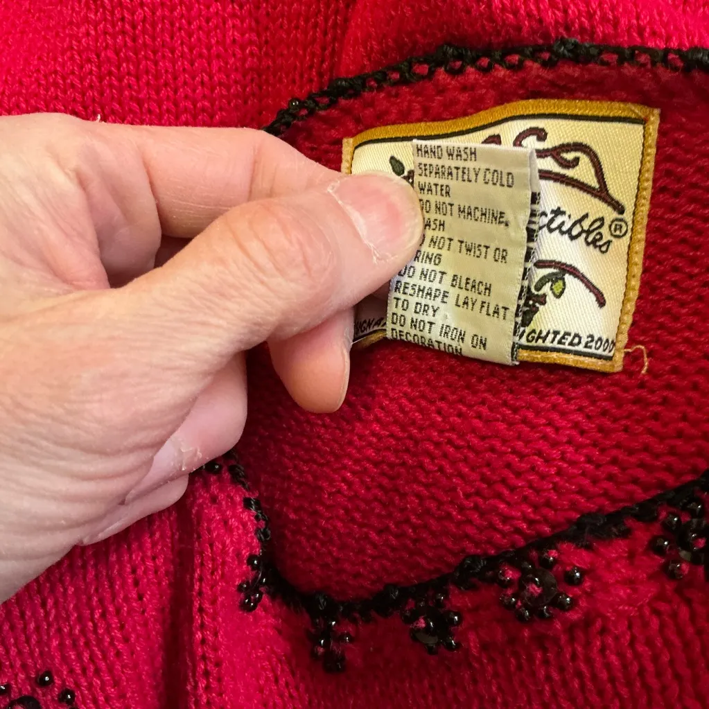 Vtg Y2K embroidered n beaded sweater Red Size L - Image 4