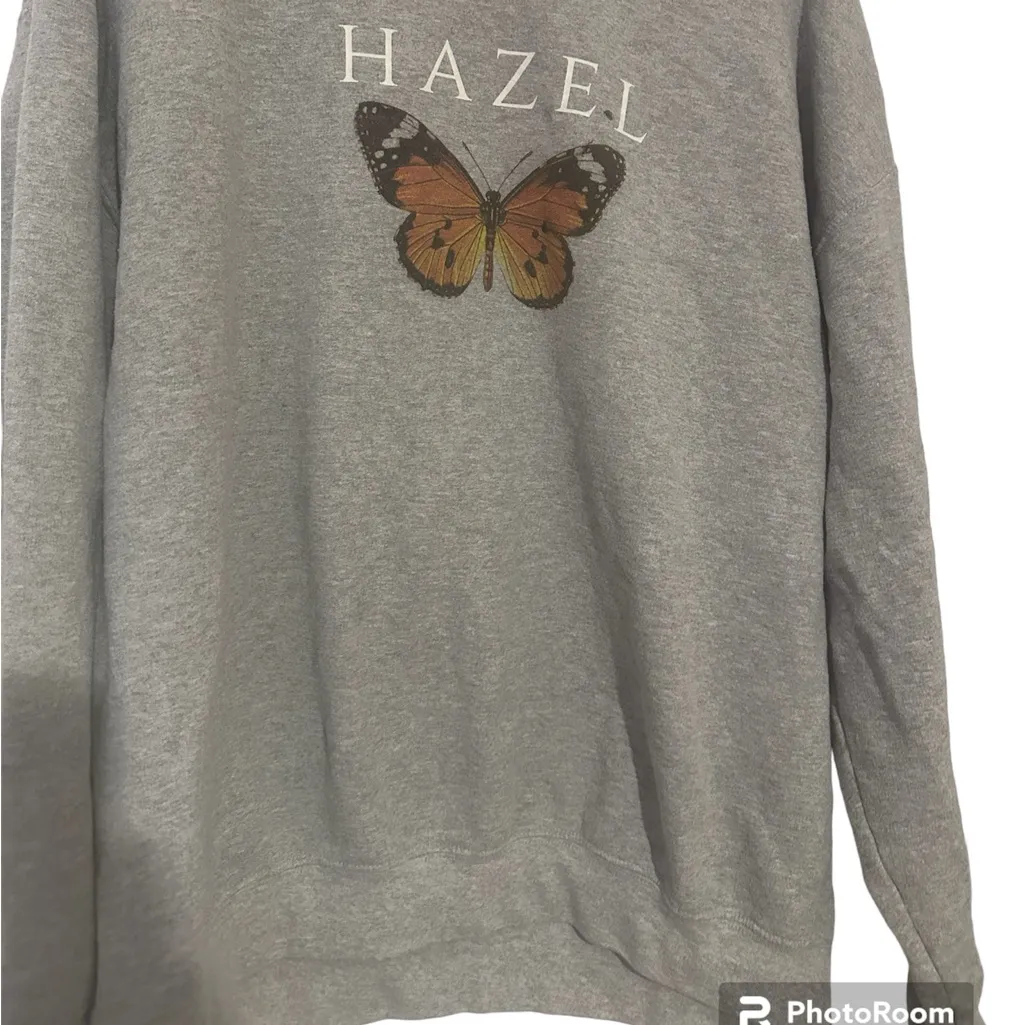 Hazel Boutique grey  butterfly sweatshirt XL - Image 2