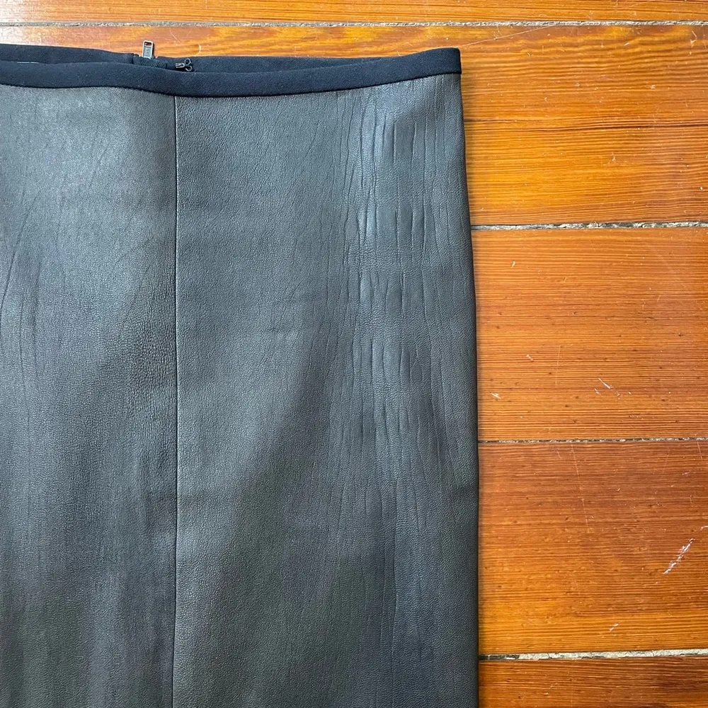 A.L.C. Reptile Leather Stretch Mini Pencil Skirt w Wool Mohair Trim - Sz 6 - Image 7