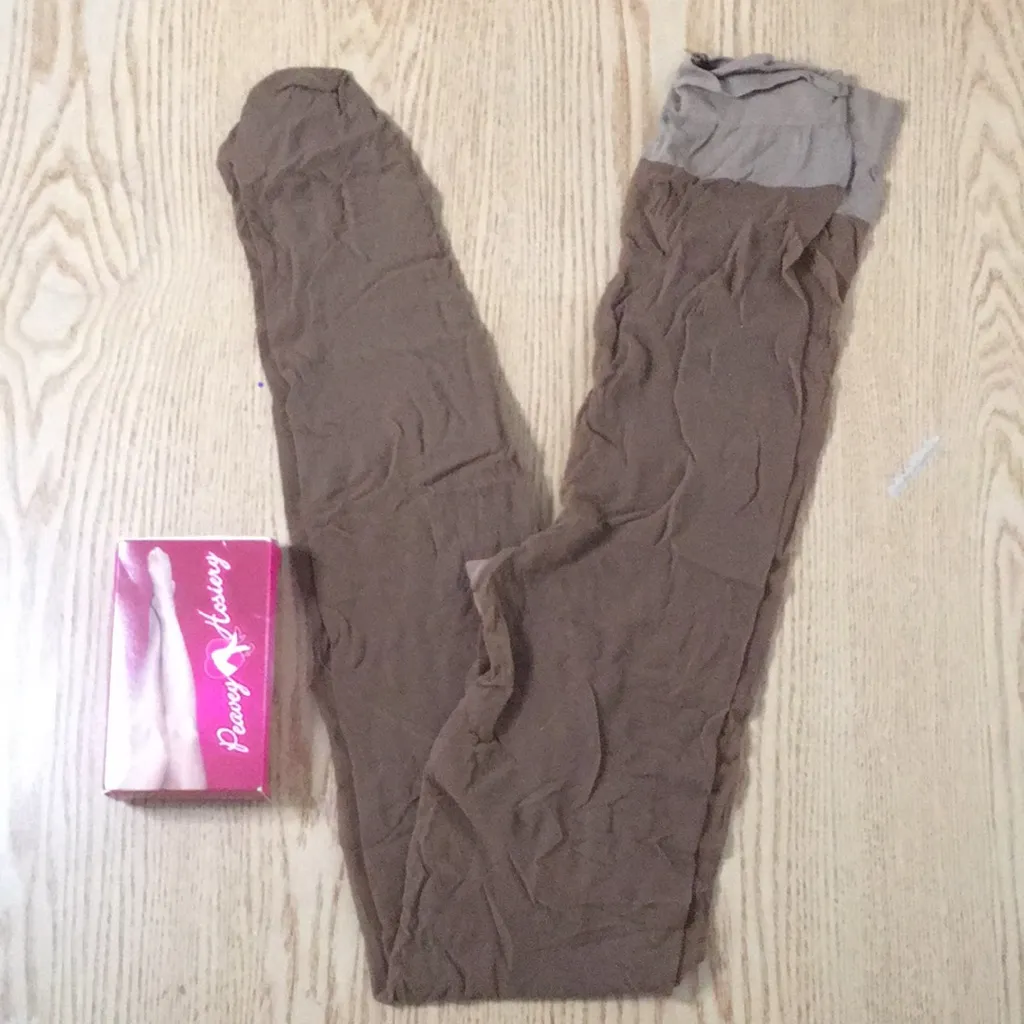 New Hooters Girl Uniform Peavey Btand (1) Pair of Pantyhose Suntan Maternity Tan - Image 2