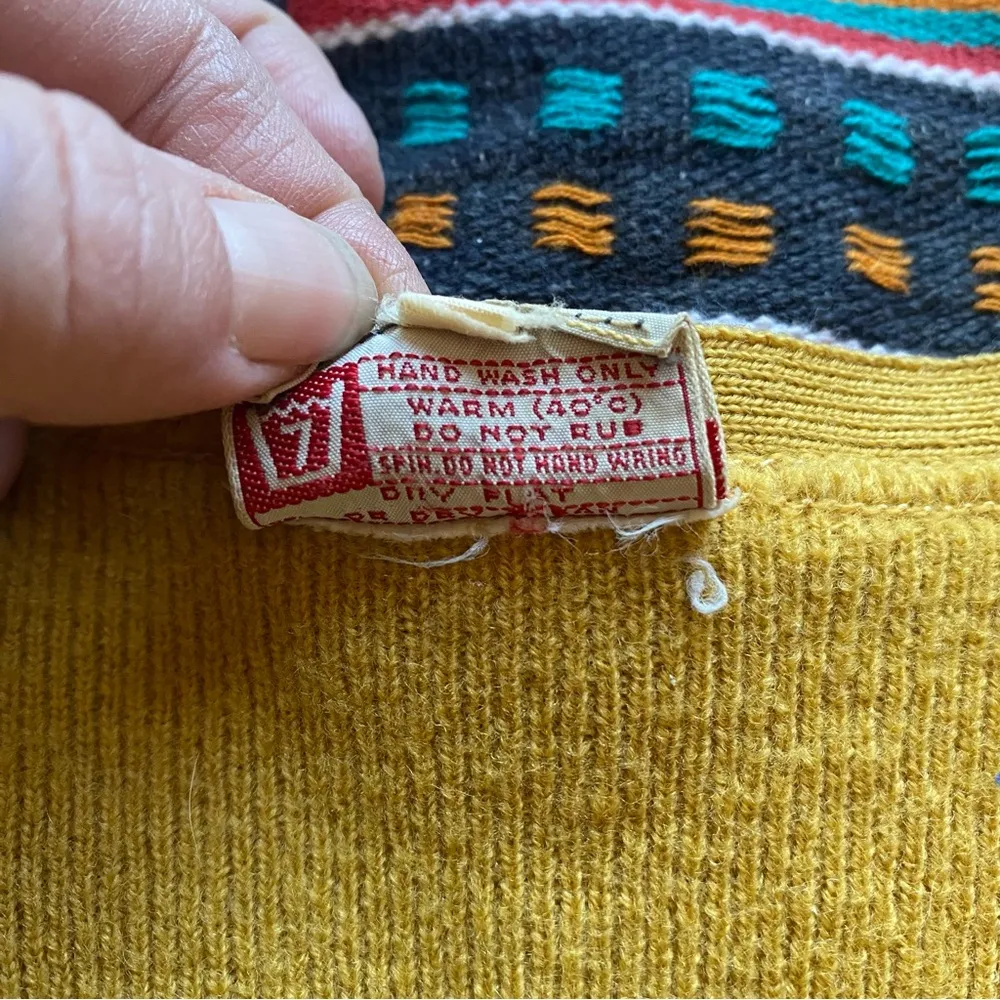 RARE Vintage Montfort Mustard 100% Wool button up Vest. Made in Britain. Small. - Image 14